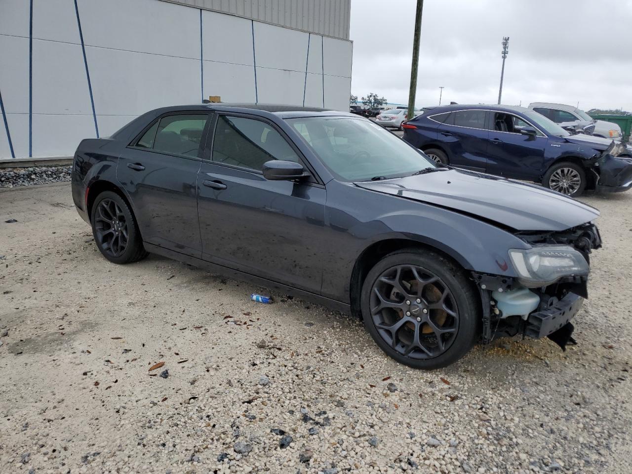 2019 CHRYSLER 300