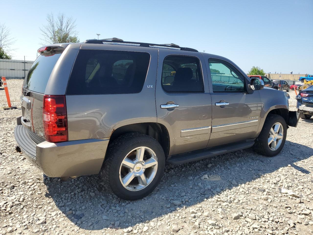 2011 CHEVROLET Tahoe