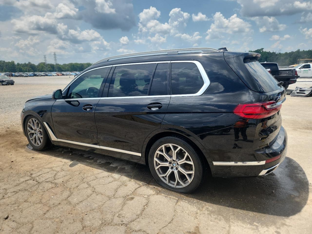 2020 BMW X7