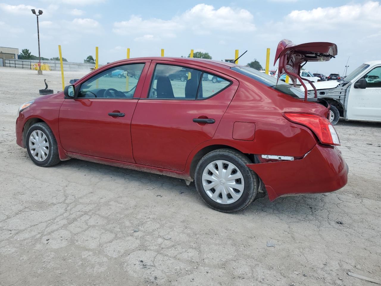 2015 NISSAN VERSA