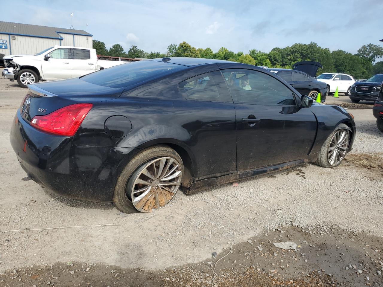 2012 INFINITI G37