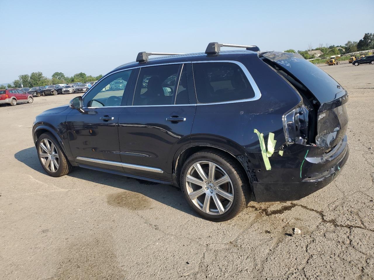 2017 VOLVO XC90