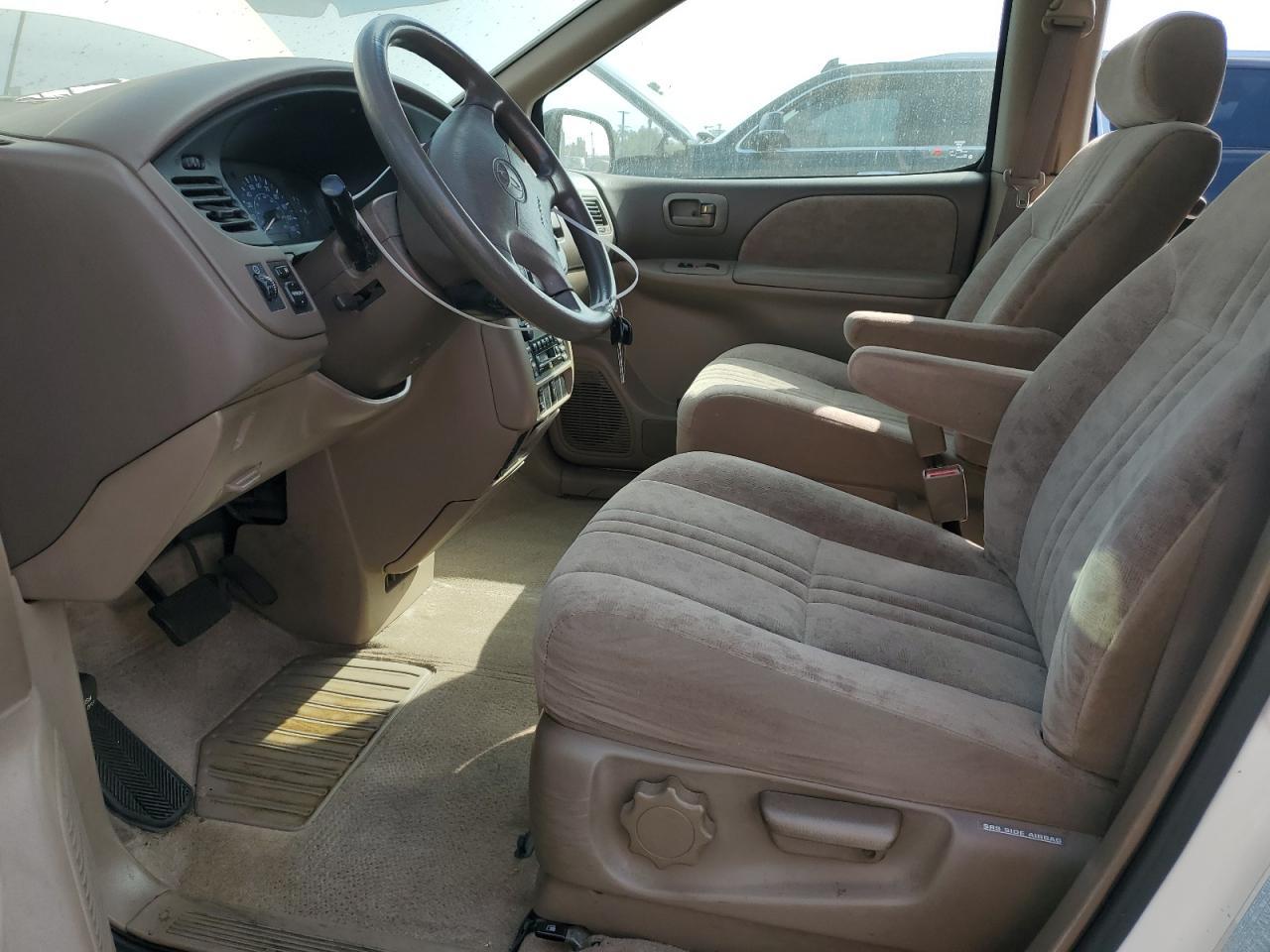2002 TOYOTA SIENNA