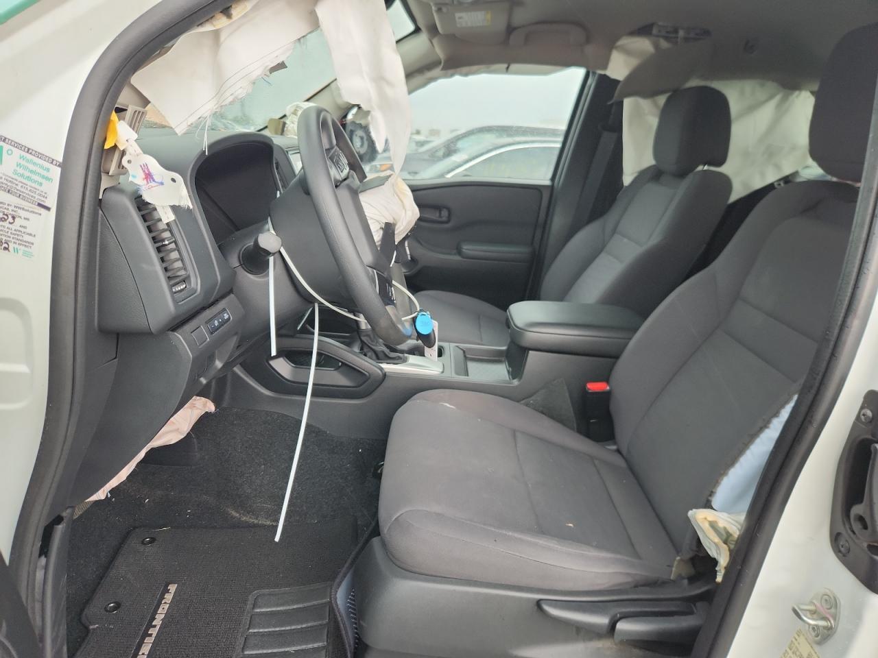 2022 NISSAN Frontier