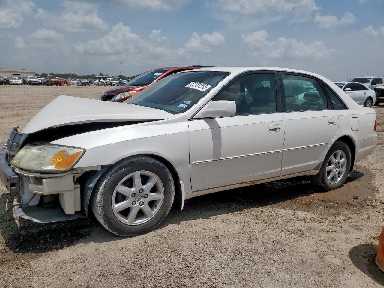 2002 TOYOTA Avalon