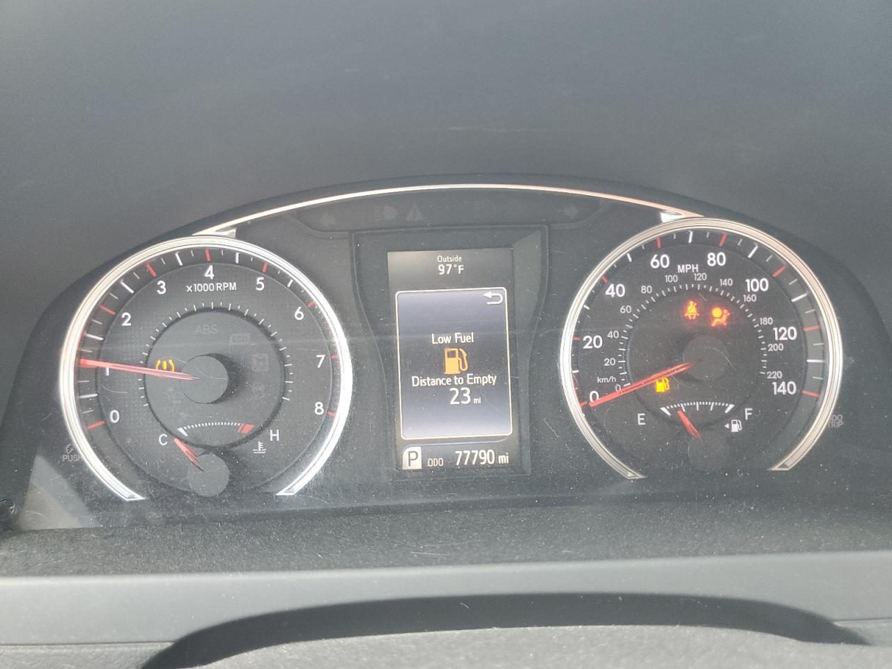 2016 TOYOTA CAMRY