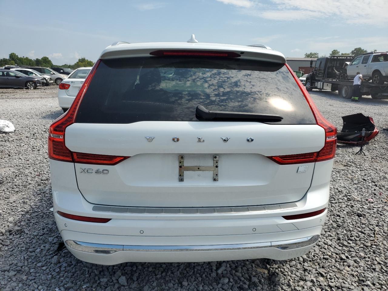 2023 VOLVO XC60