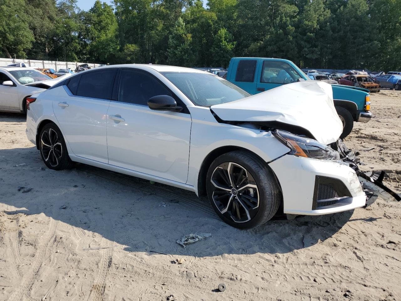 2024 NISSAN ALTIMA