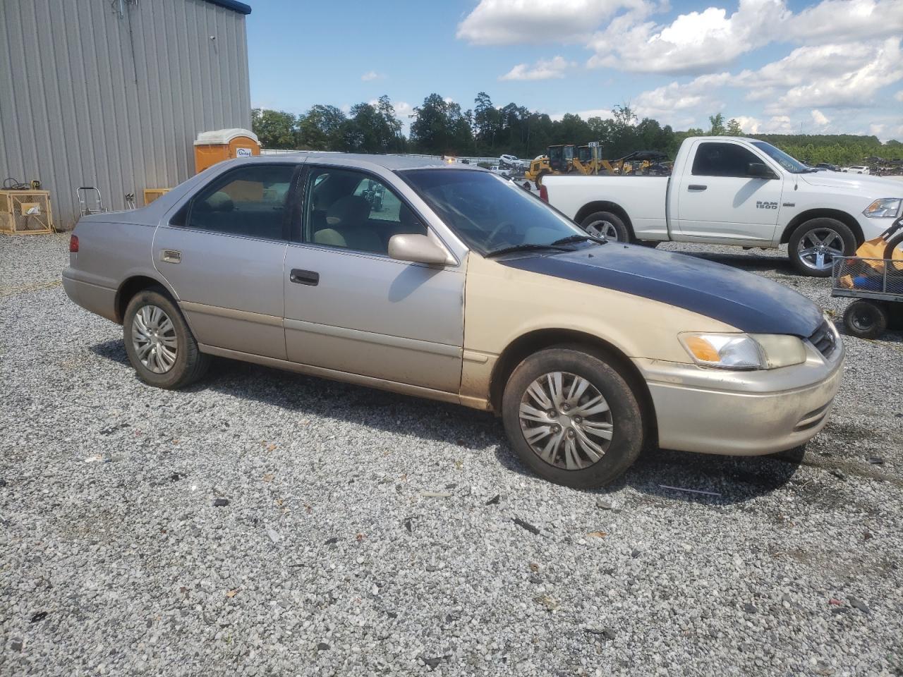 2001 TOYOTA CAMRY