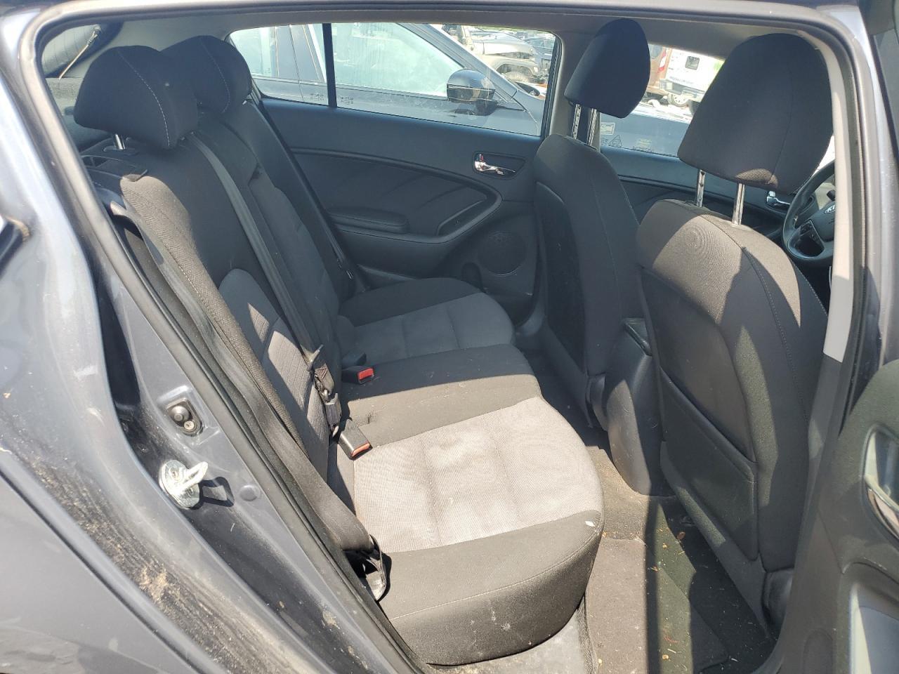 2016 KIA FORTE
