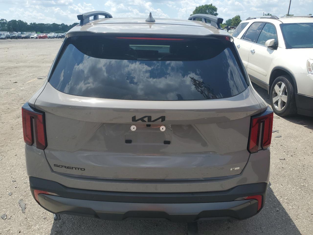 2025 KIA SORENTO