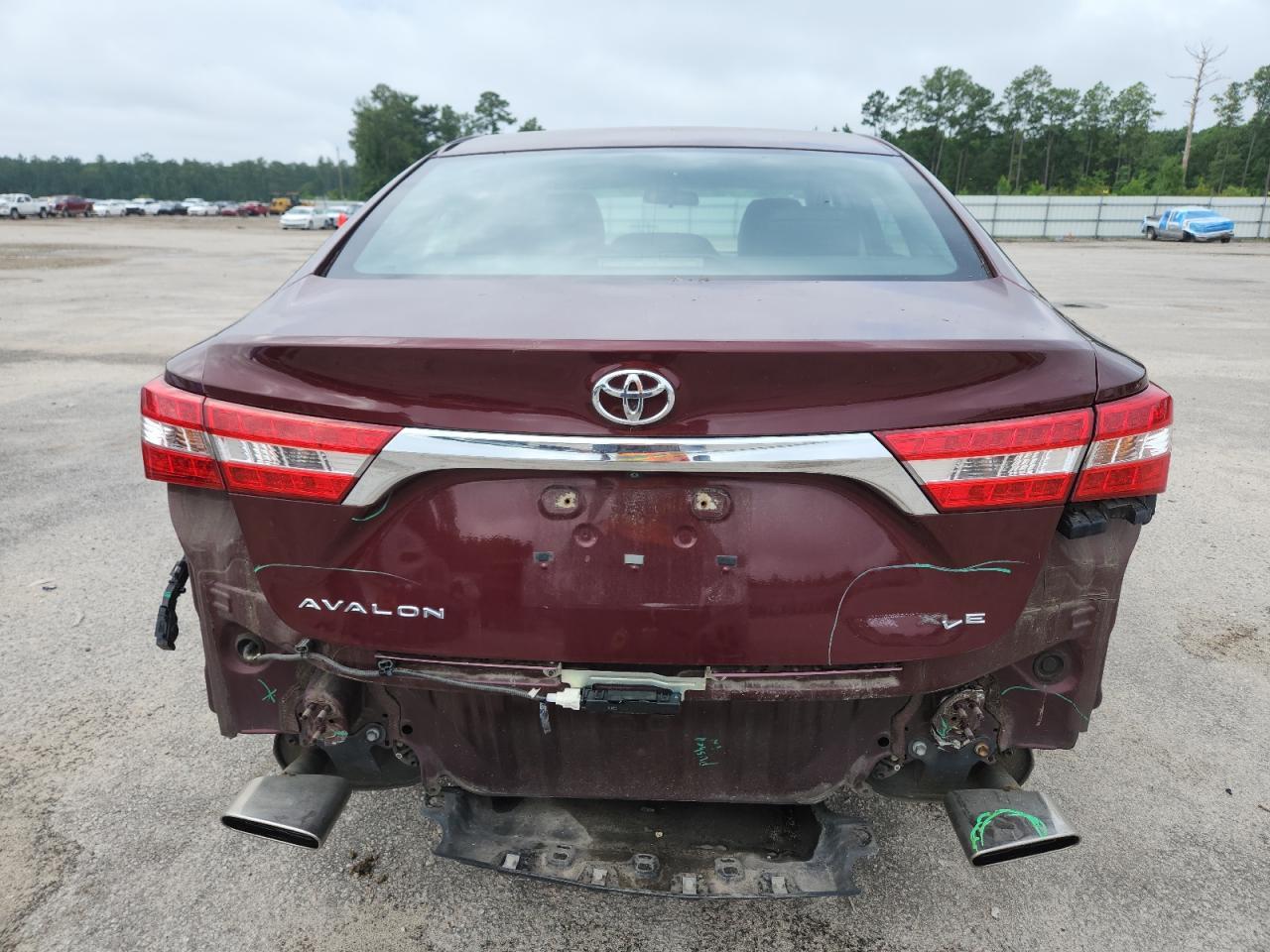 2014 TOYOTA Avalon