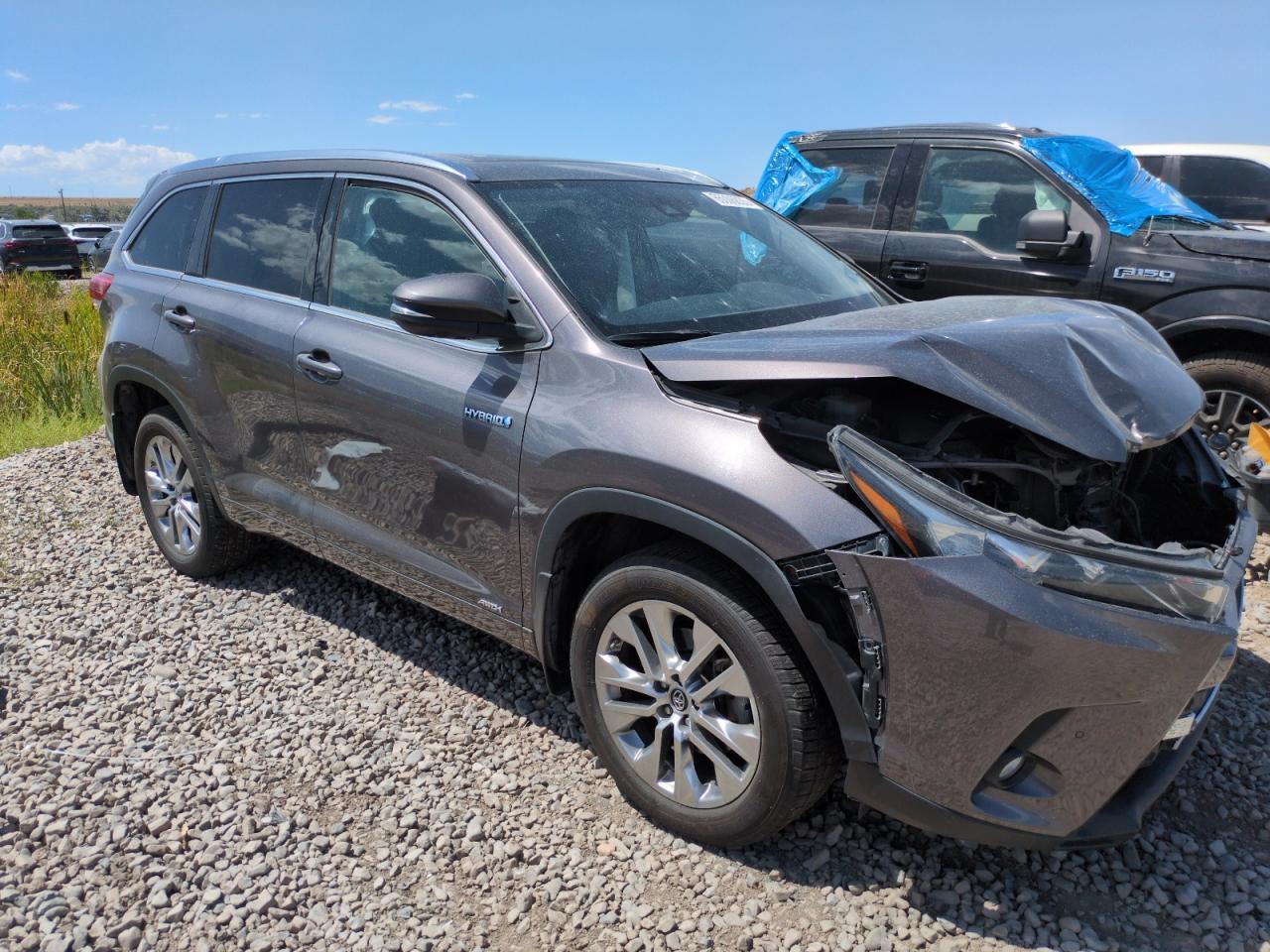 2019 TOYOTA HIGHLANDER