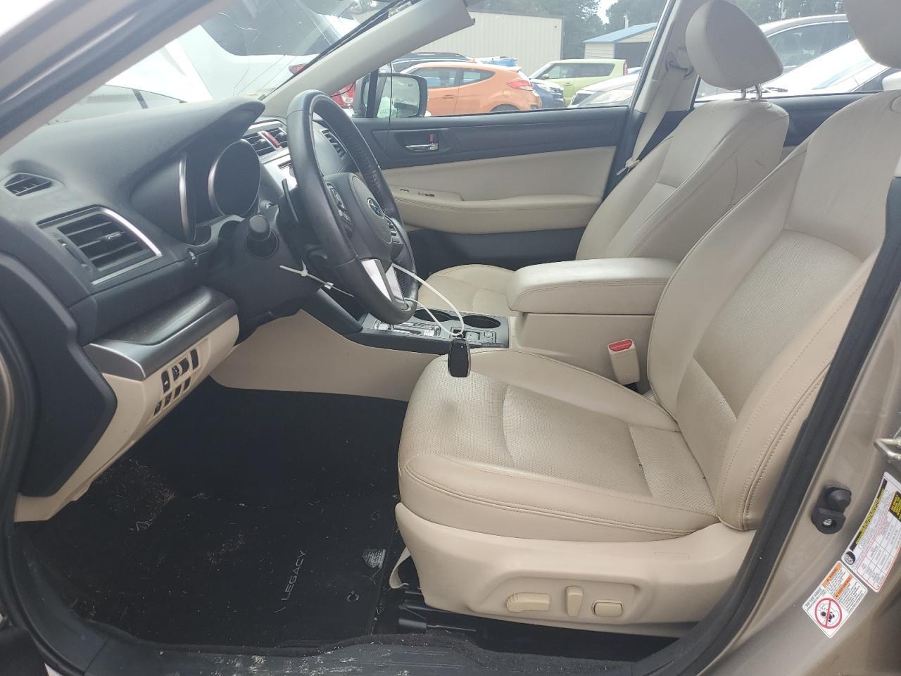 2015 SUBARU Legacy