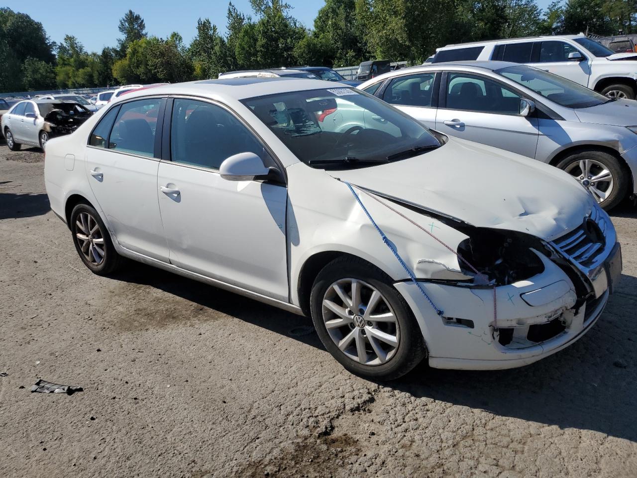 2010 VOLKSWAGEN JETTA