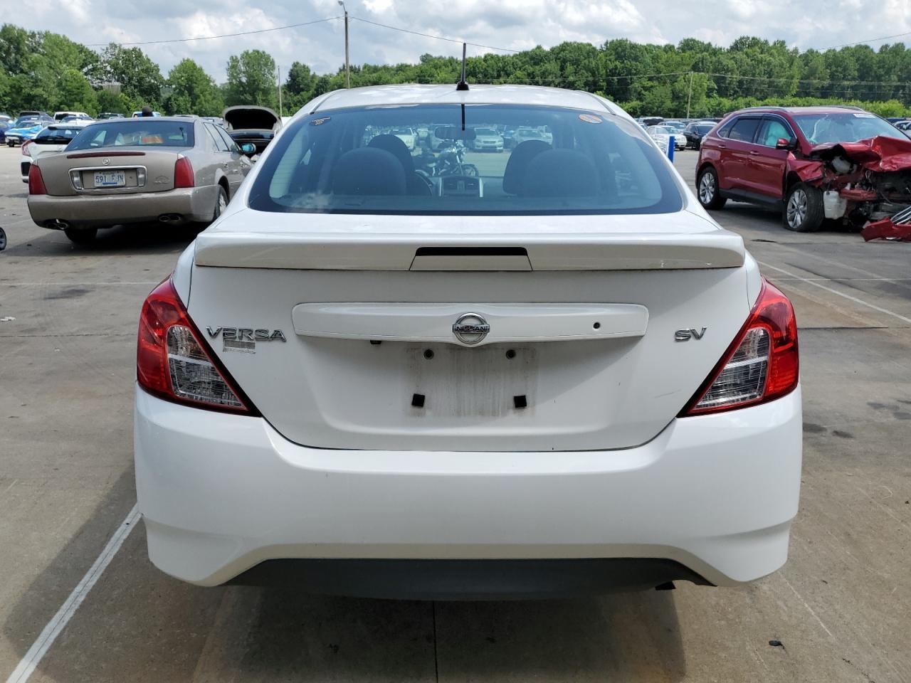2019 NISSAN VERSA