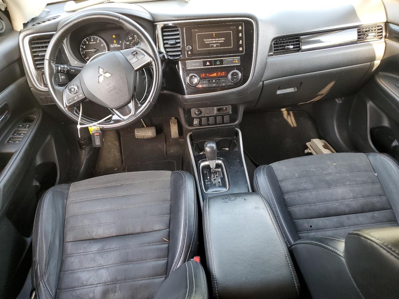 2019 MITSUBISHI outlander