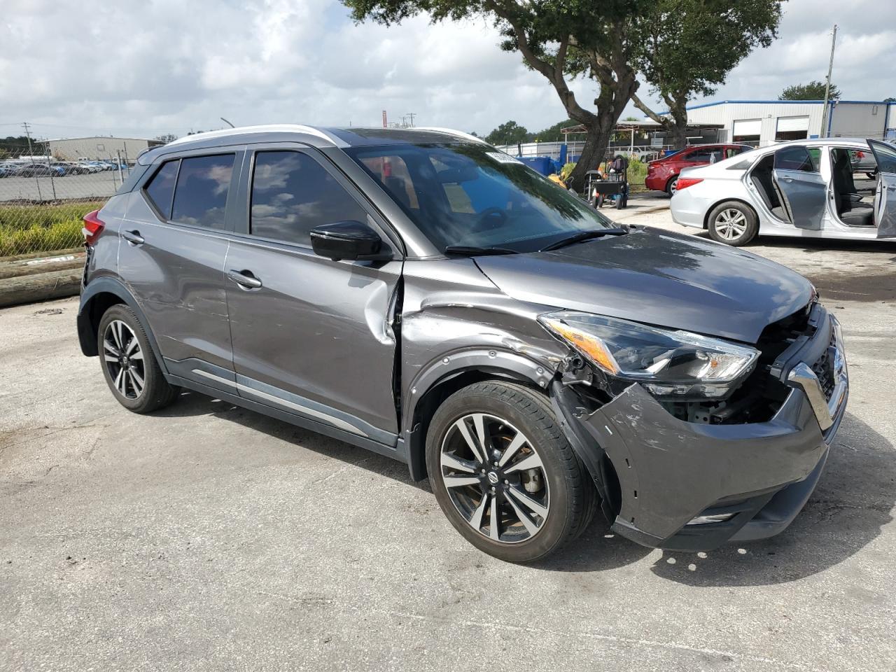 2019 NISSAN KICKS