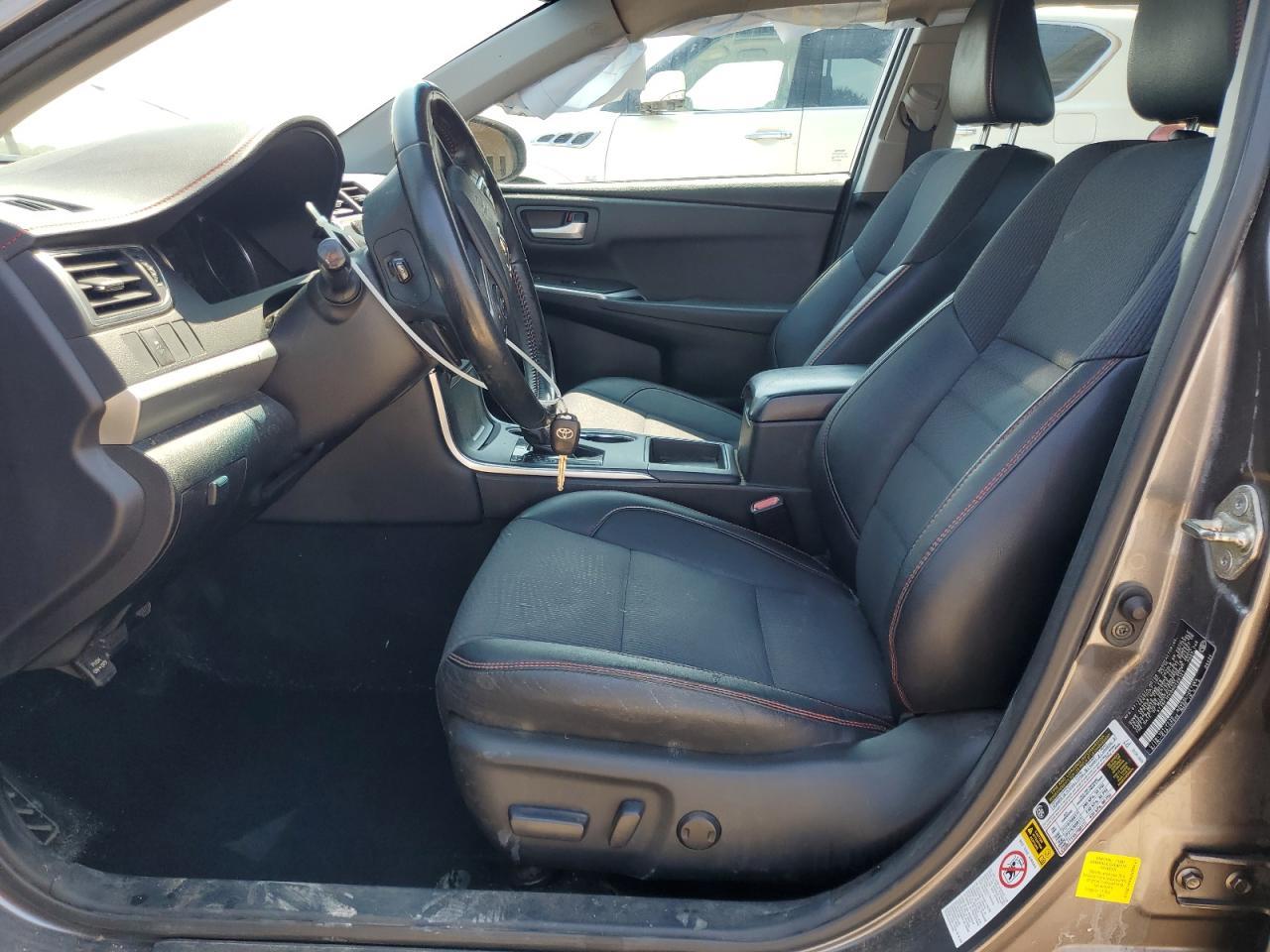 2016 TOYOTA CAMRY