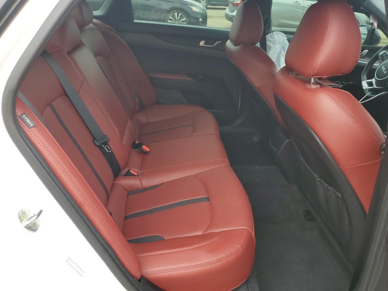 2022 KIA K5