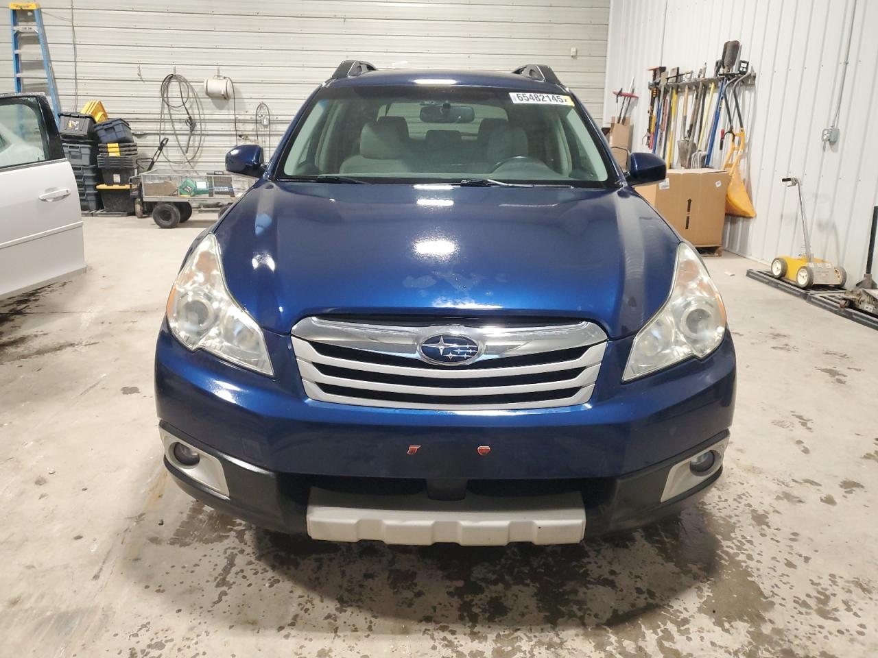 2010 SUBARU Outback