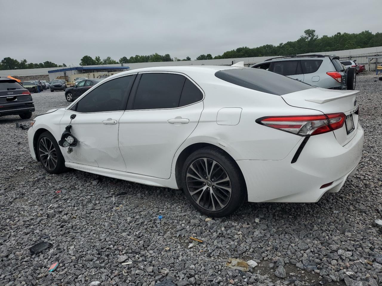 2019 TOYOTA CAMRY