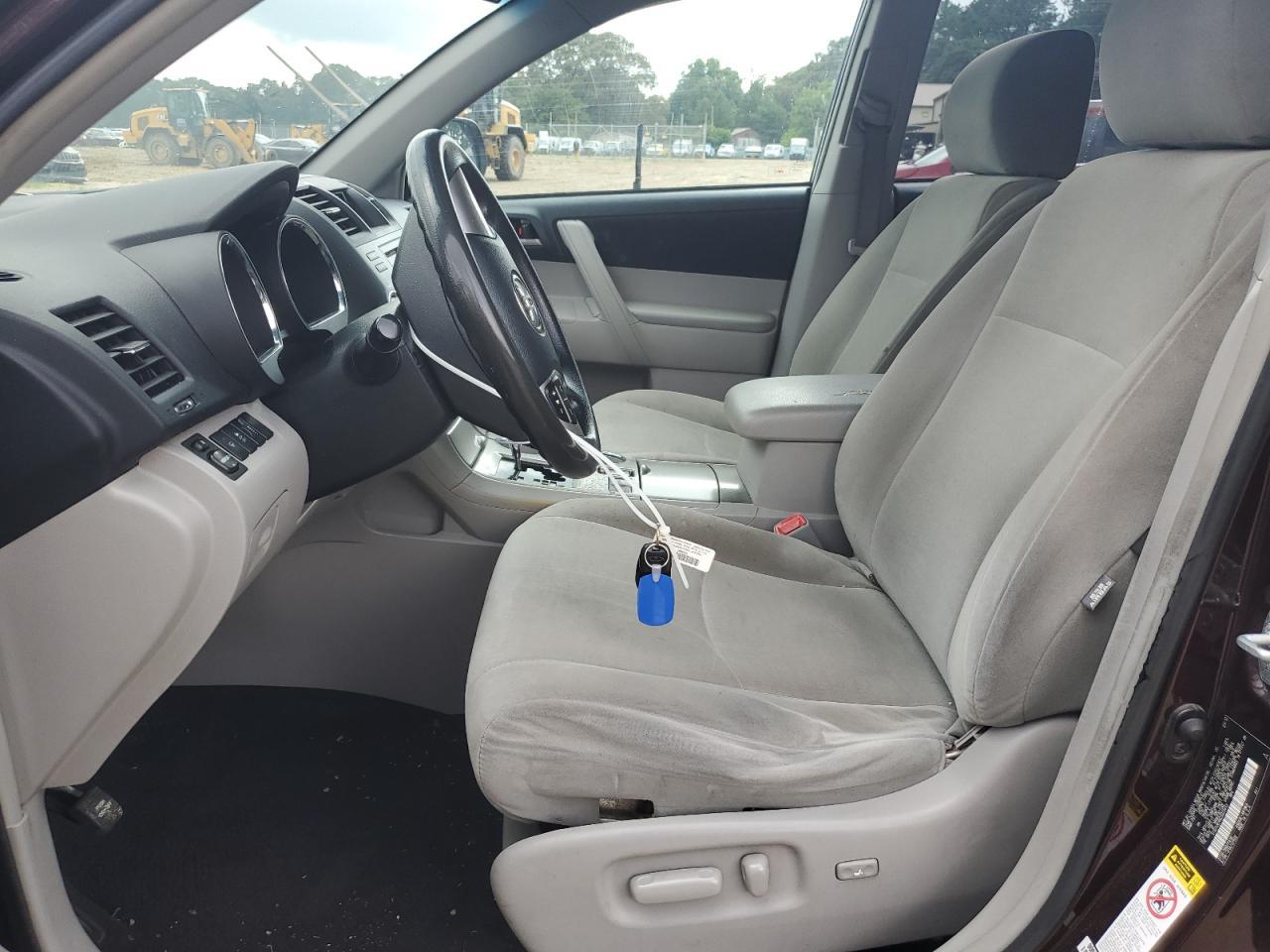 2012 TOYOTA HIGHLANDER
