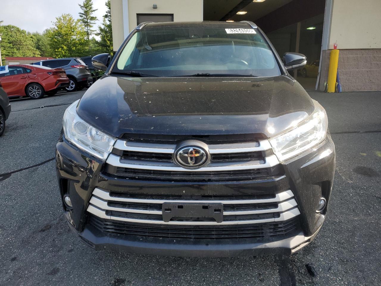 2019 TOYOTA HIGHLANDER