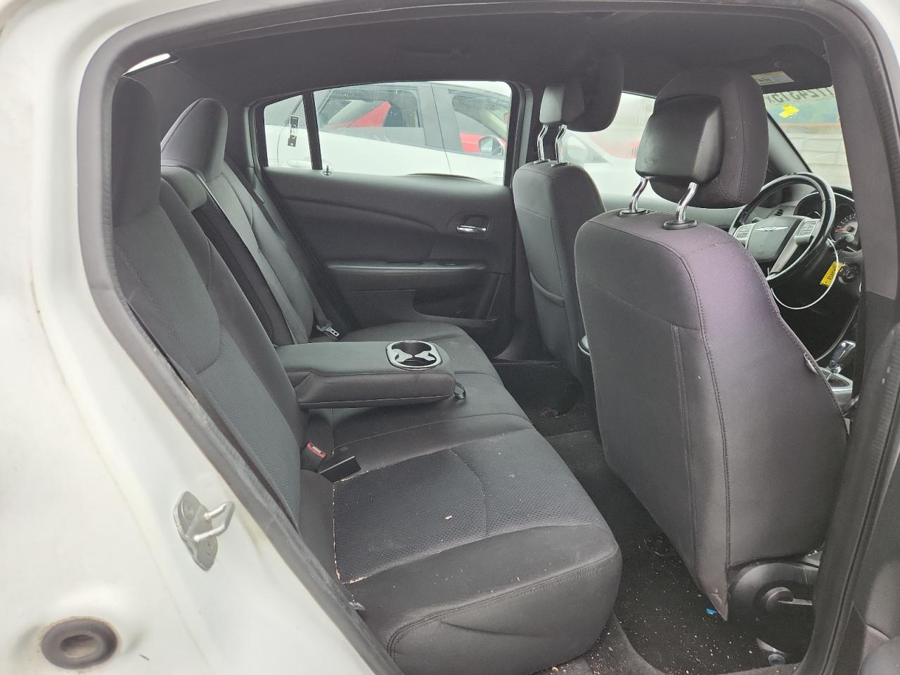 2014 CHRYSLER 200