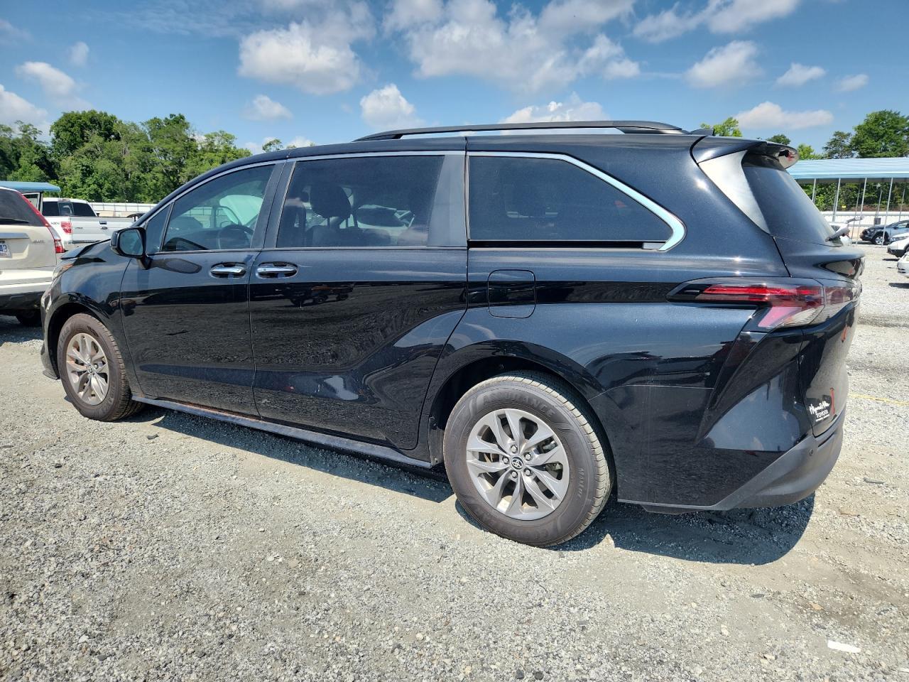 2023 TOYOTA SIENNA
