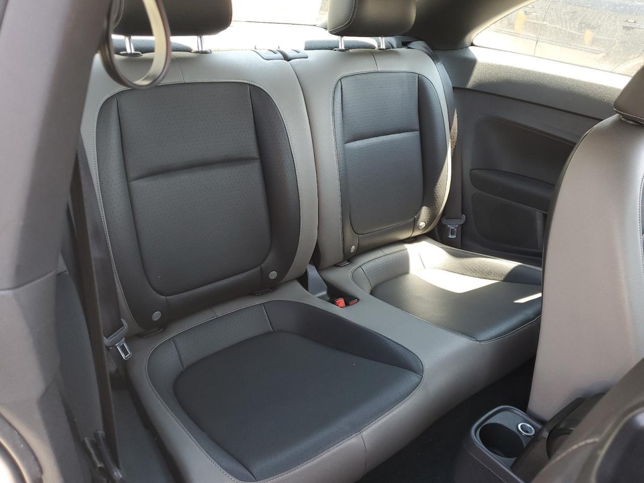 2015 VOLKSWAGEN Beetle