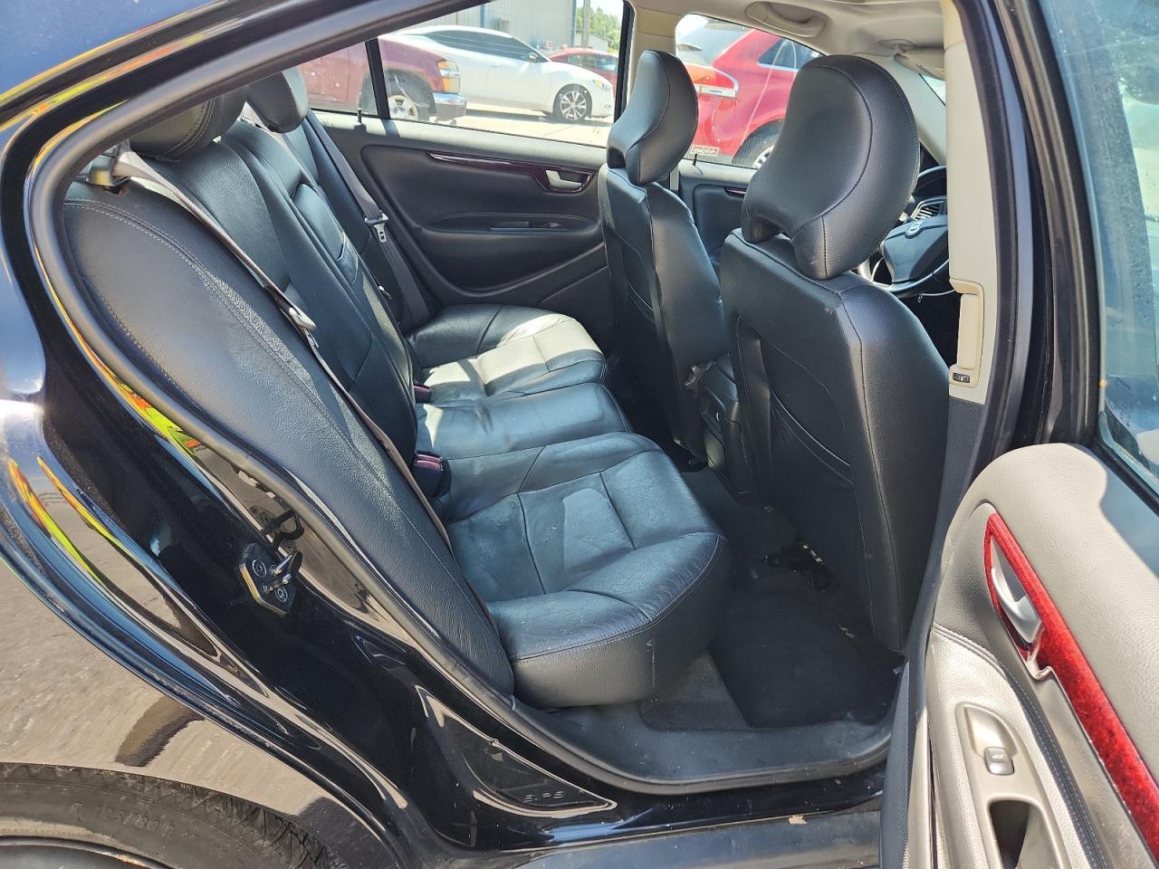 2004 VOLVO S60