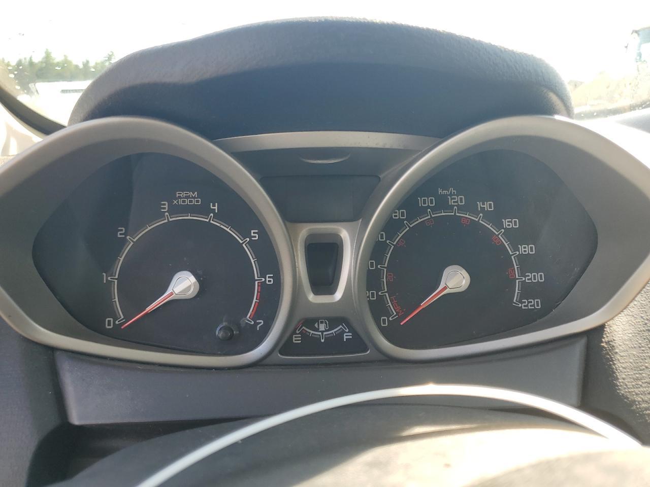 2011 FORD Fiesta