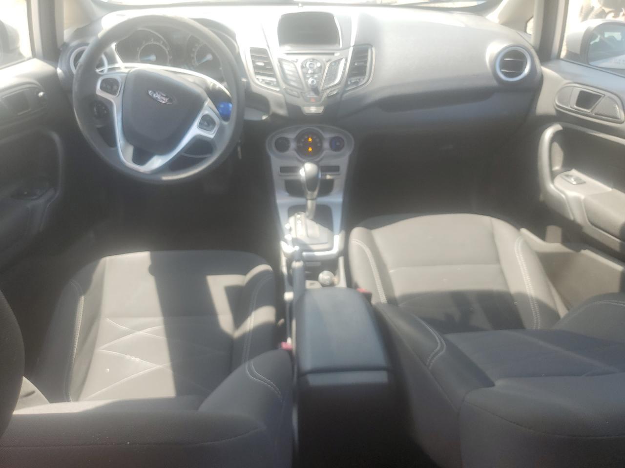 2017 FORD Fiesta