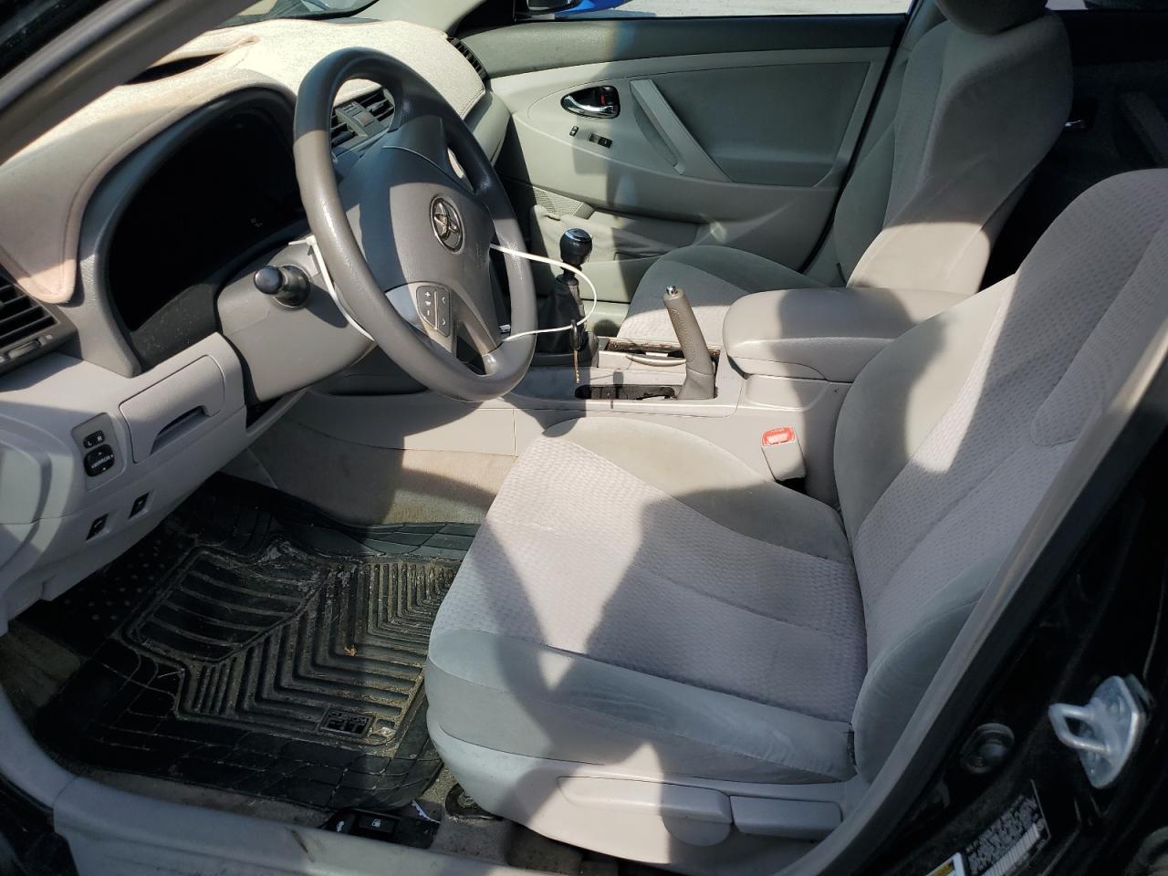 2010 TOYOTA CAMRY