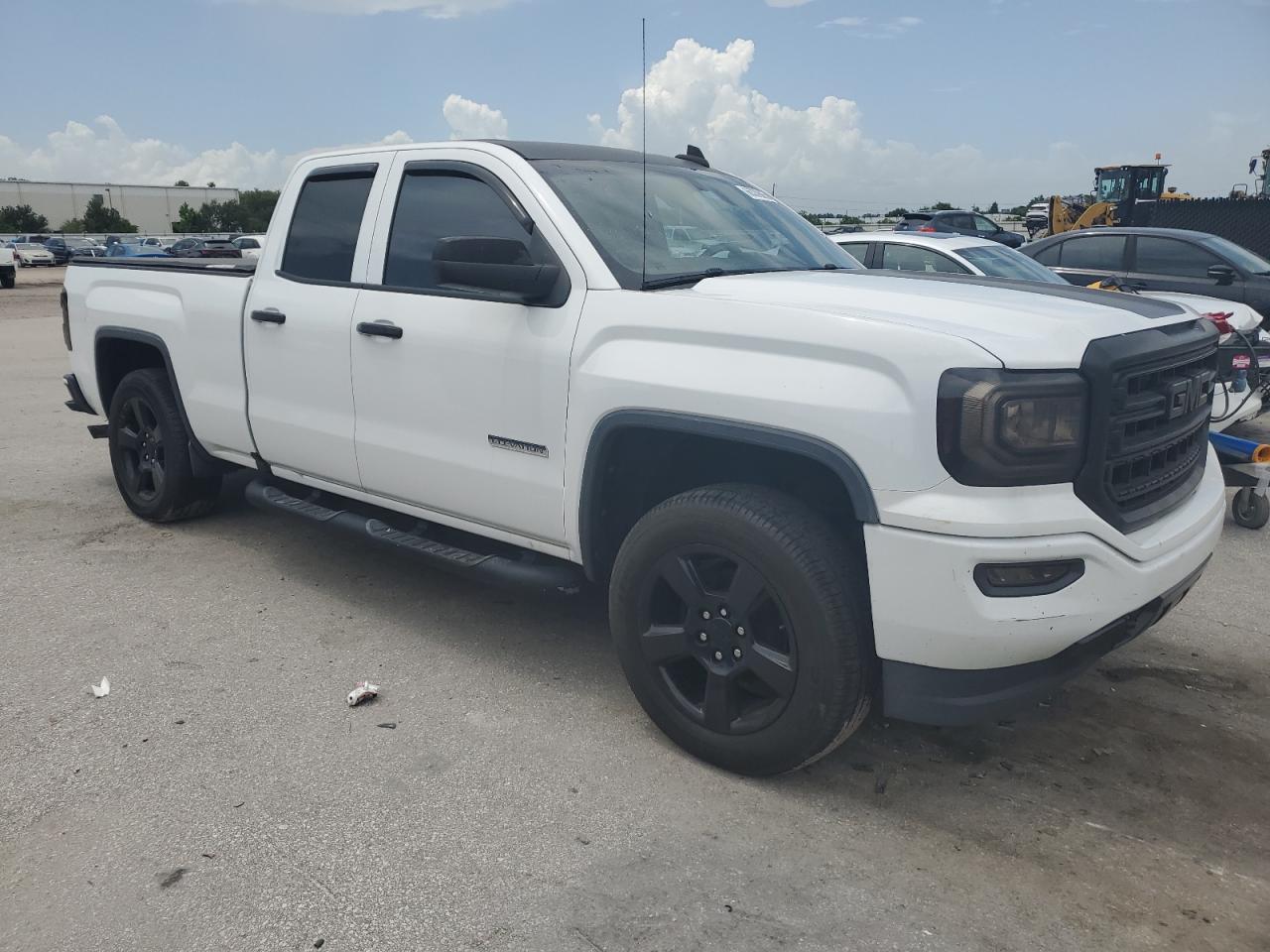2016 GMC Sierra