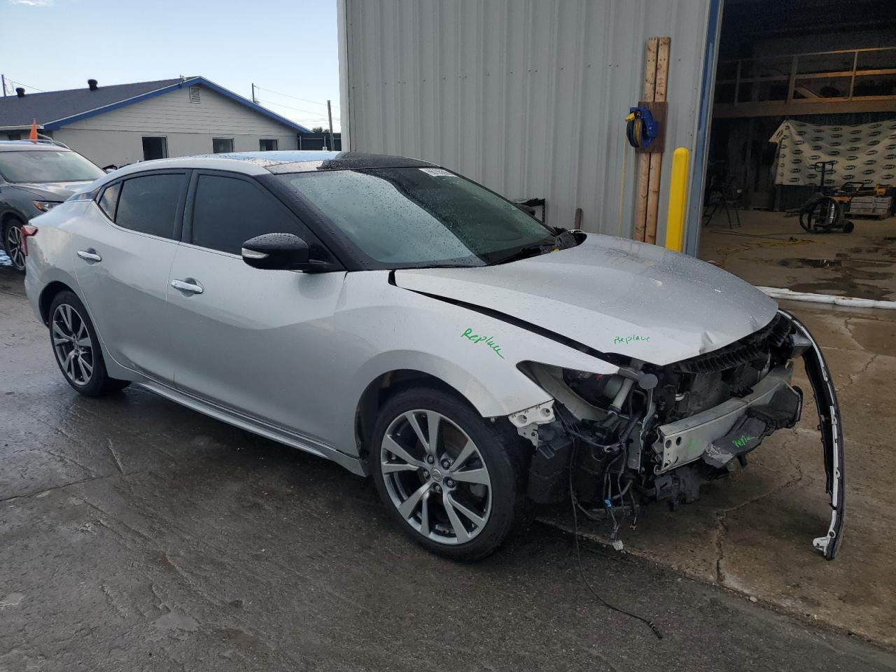 2018 NISSAN Maxima