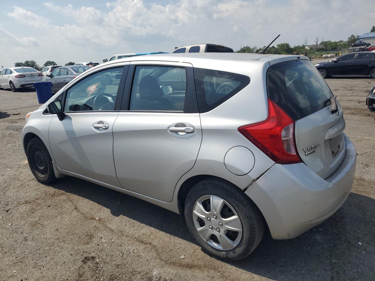 2015 NISSAN VERSA