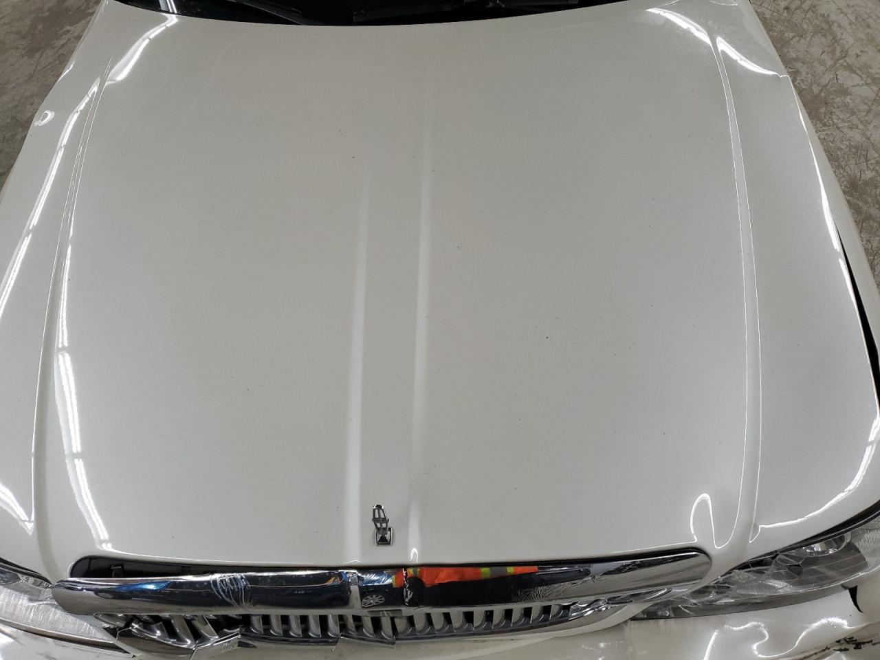 2005 LINCOLN Town Car