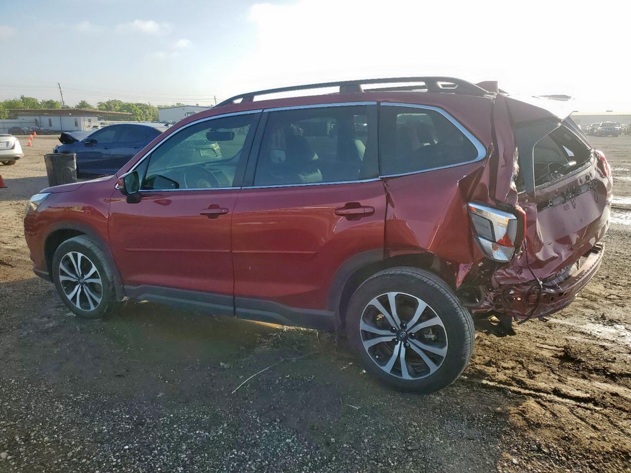 2023 SUBARU FORESTER