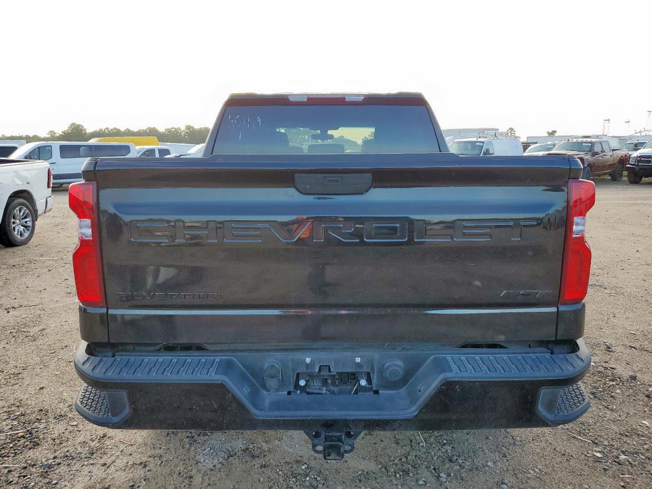 2021 CHEVROLET Silverado