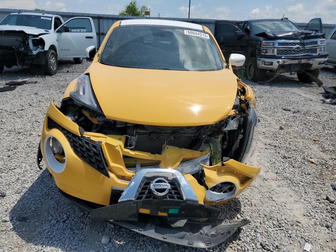 2015 NISSAN Juke