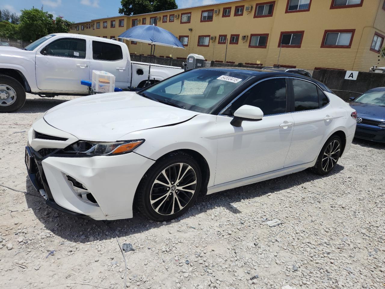 2018 TOYOTA CAMRY