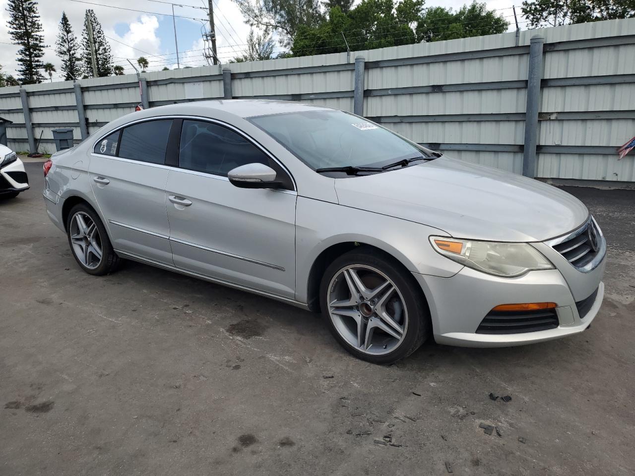 2011 VOLKSWAGEN CC