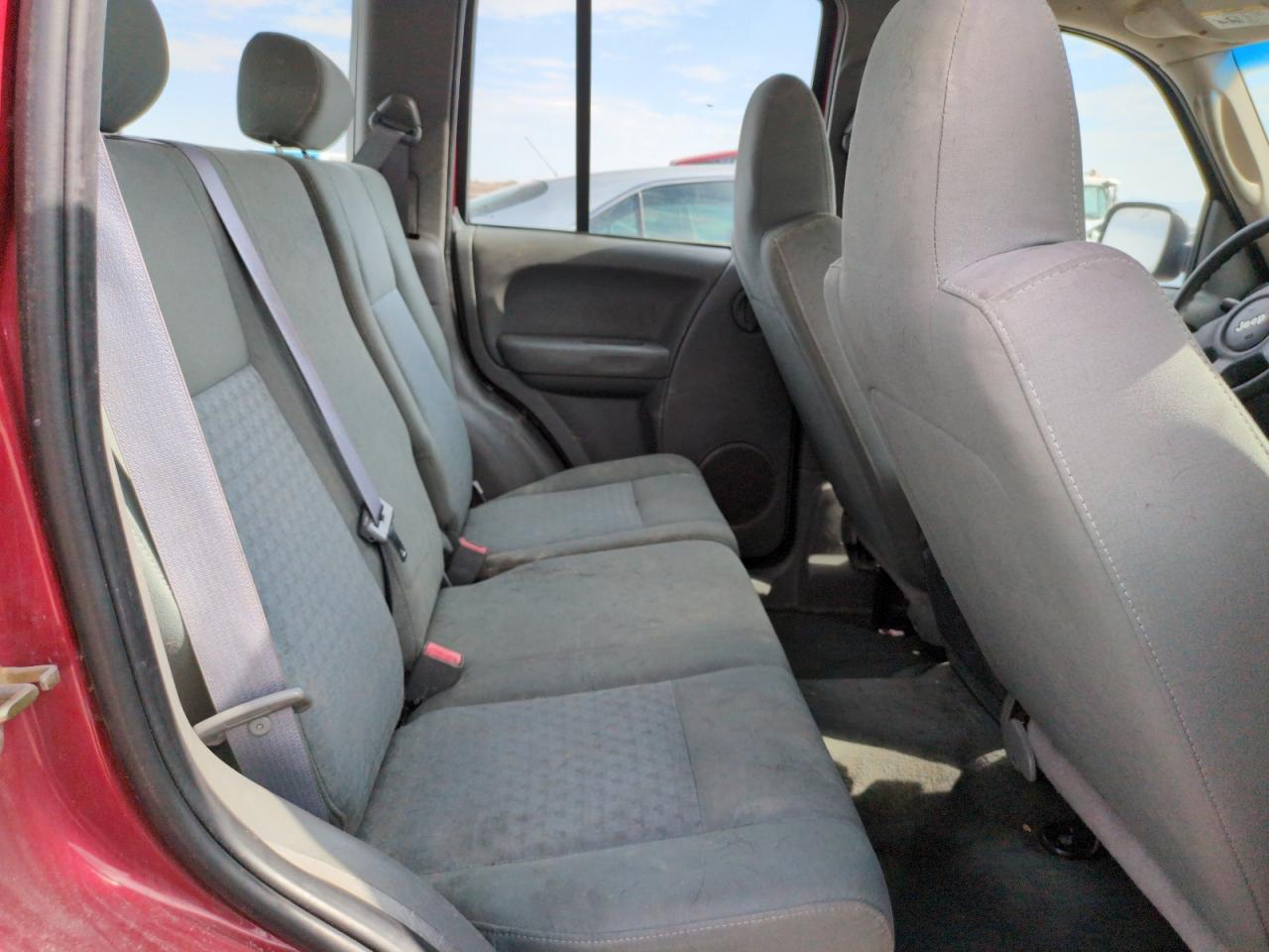 2005 JEEP Liberty