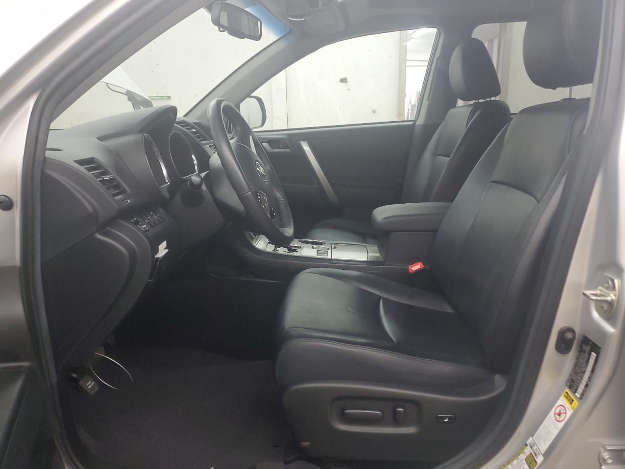2013 TOYOTA HIGHLANDER