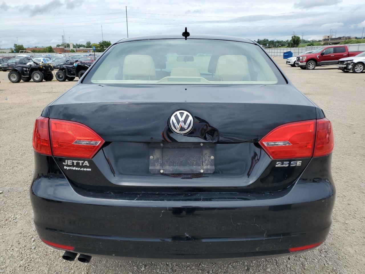 2011 VOLKSWAGEN JETTA