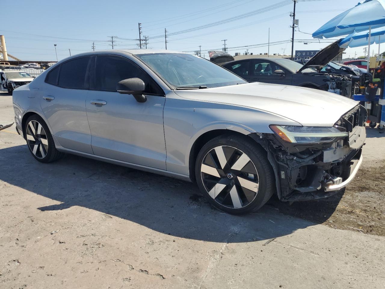 2024 VOLVO S60