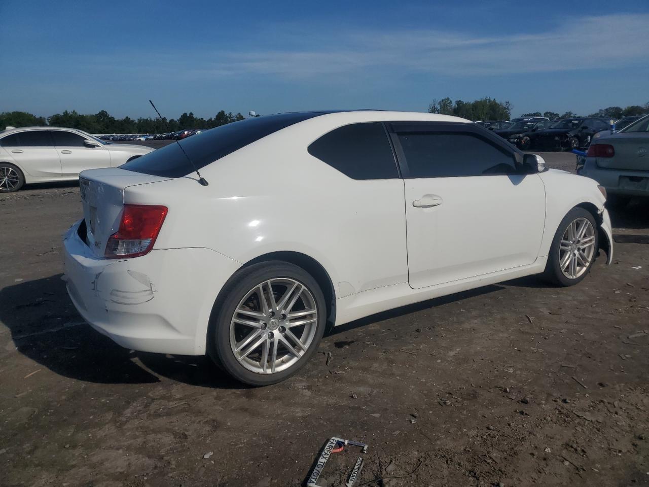2013 TOYOTA SCION