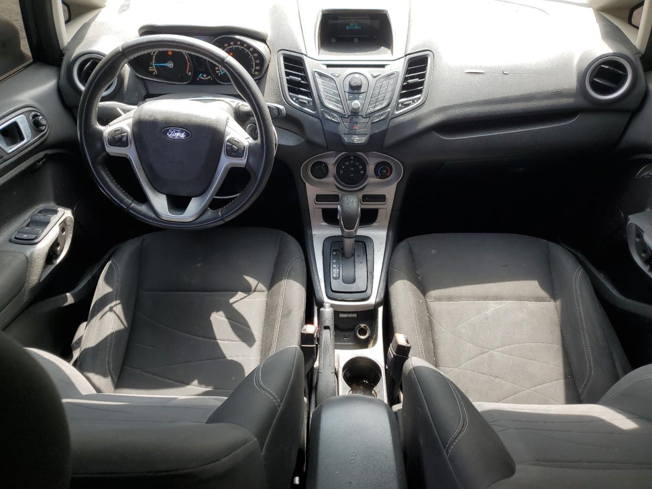 2015 FORD Fiesta